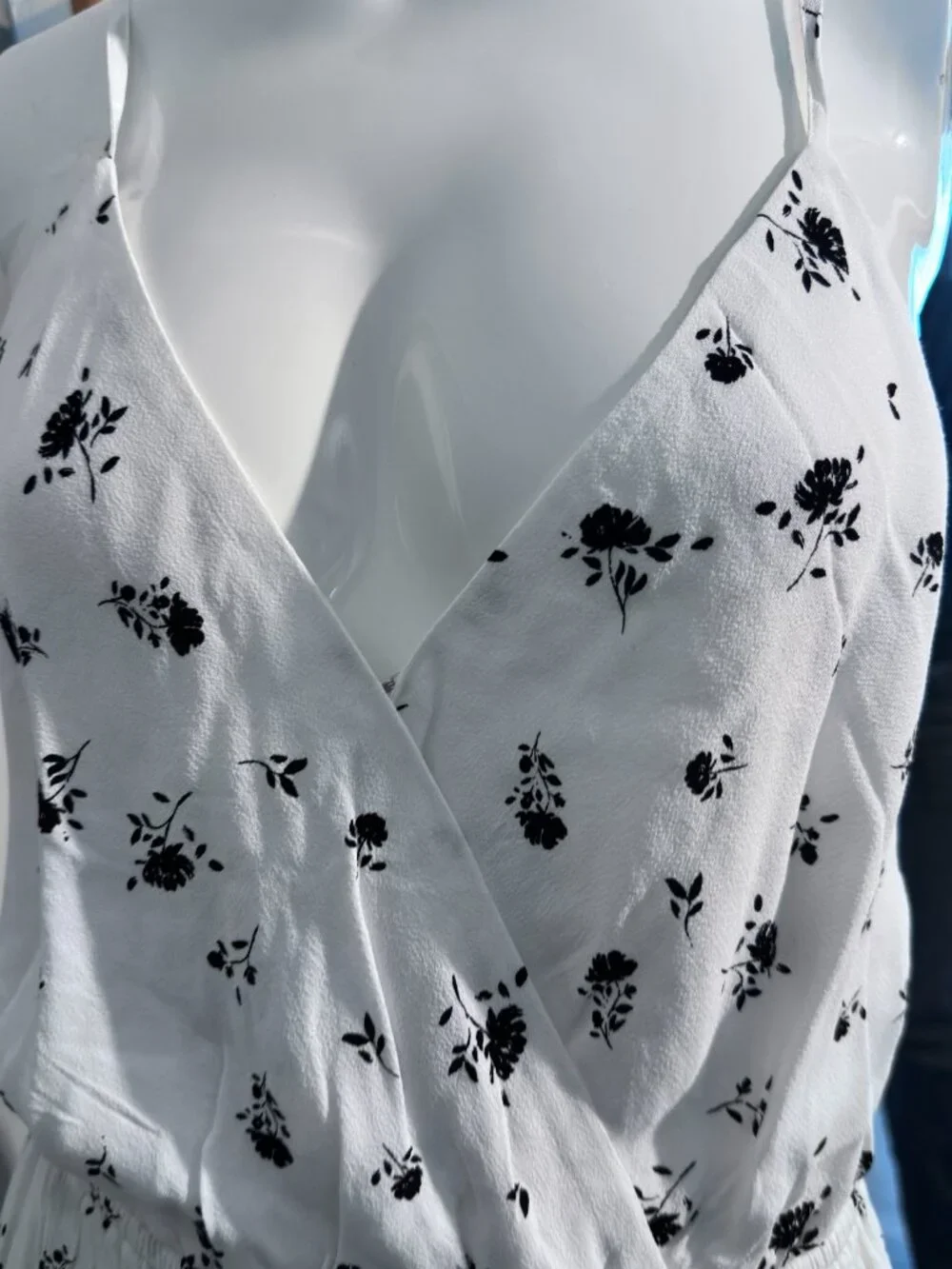 Banana Republic Floral Faux Wrap Dress White Black Size 6 NWT Spaghetti Strap - Picture 4 of 7